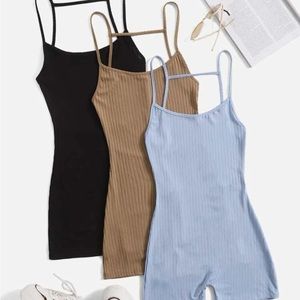 All 3 are included! Very stylish and comfortable!
